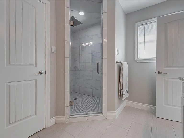 3711 Linkview Dr — Photo 20