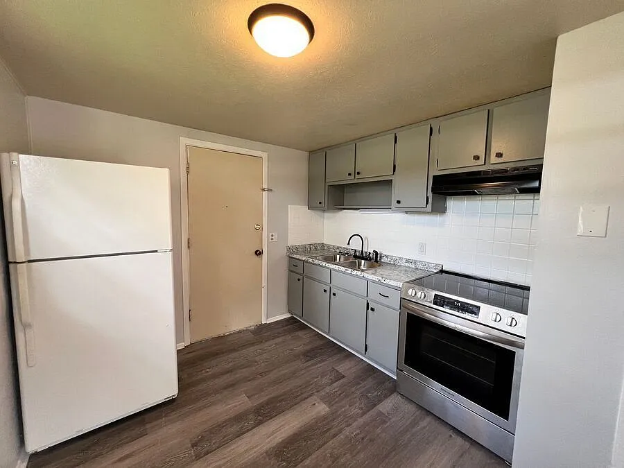 9318 Eastfield Rd, Unit A — Photo 2