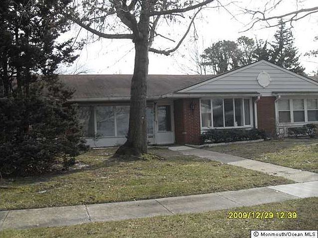 1st image of 378 Chatham Court #C