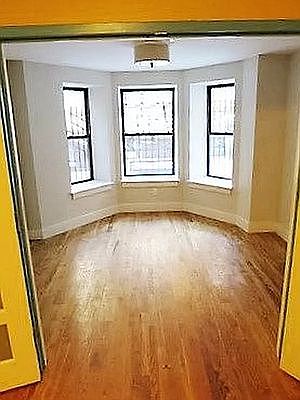 4th image of 132 New York Ave #1D