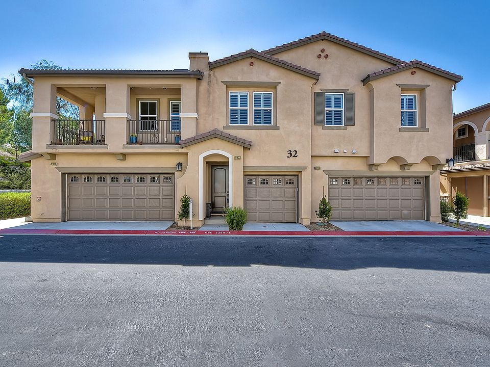 1st image of 42922 Calle Cristal #1