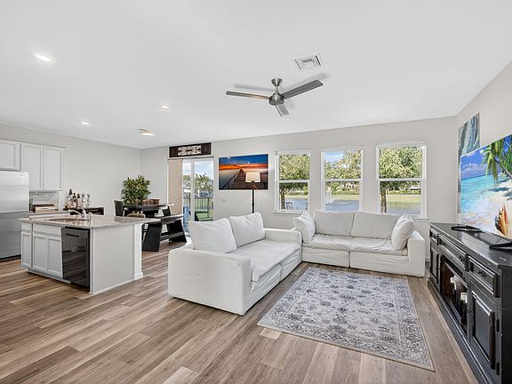 5th image of 1822 Lake Cove Drive