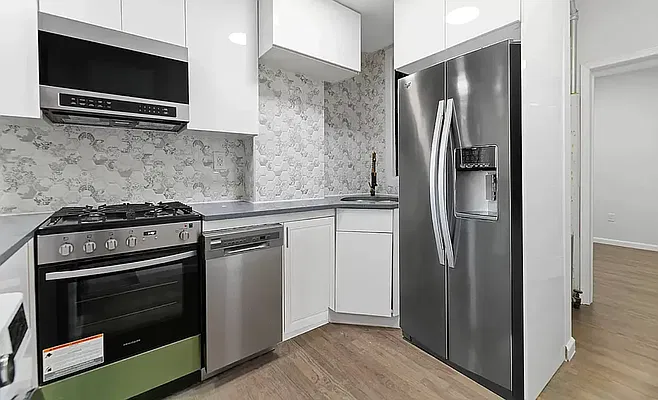 Rented by REAL New York | media 3