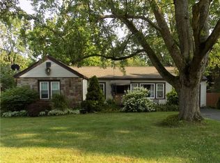 211 Westside Dr, Rochester, NY 14624