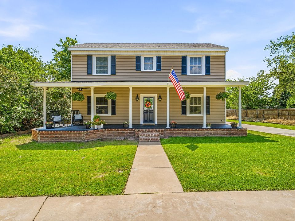 1st image of 816 Kentucky St