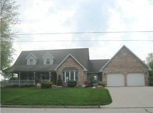 960 Giesler Rd, Jasper, IN 47546