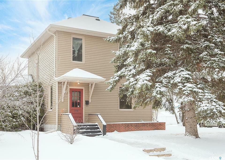 1st image of 305 11th St E