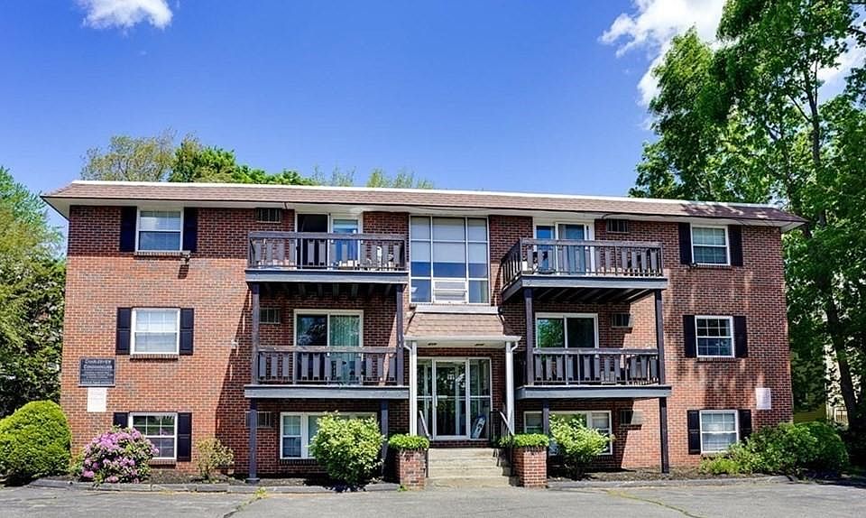99 Pleasant St condos