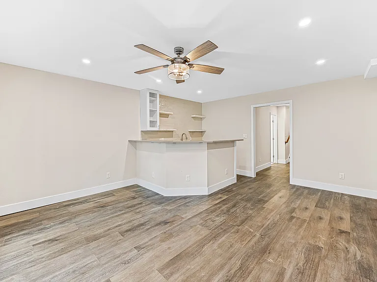 42 Forsythe St — Photo 38