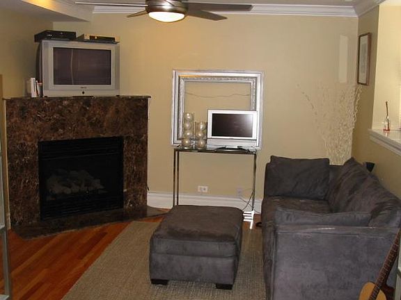 3rd image of 2129 N Kedzie Blvd #G