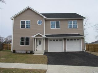 26 Dewhirst St, Bridgeport, CT 06606