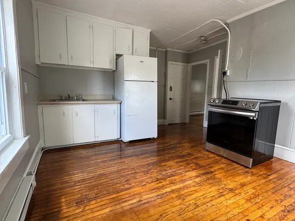 38 Prince Ave Unit B, Lowell, MA 01852
