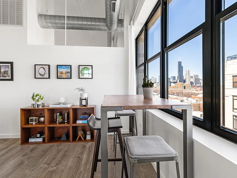1524 S Sangamon St #709 — Photo 16