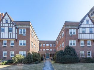 77 Glenbrook Rd APT 208, Stamford, CT 06902