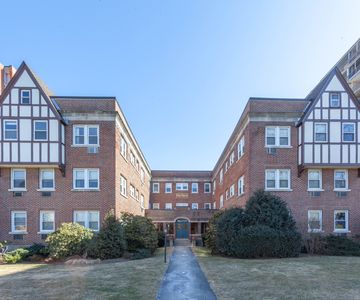 77 Glenbrook Road APT 208, Stamford, CT, 06902
