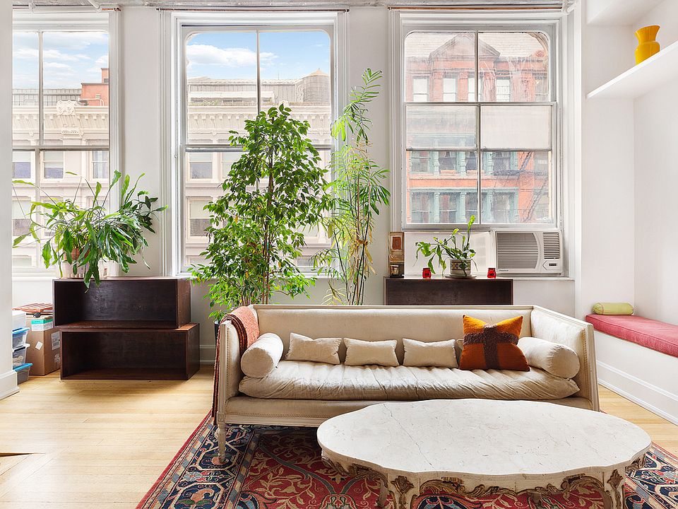 1st image of 510 Broadway APT 4