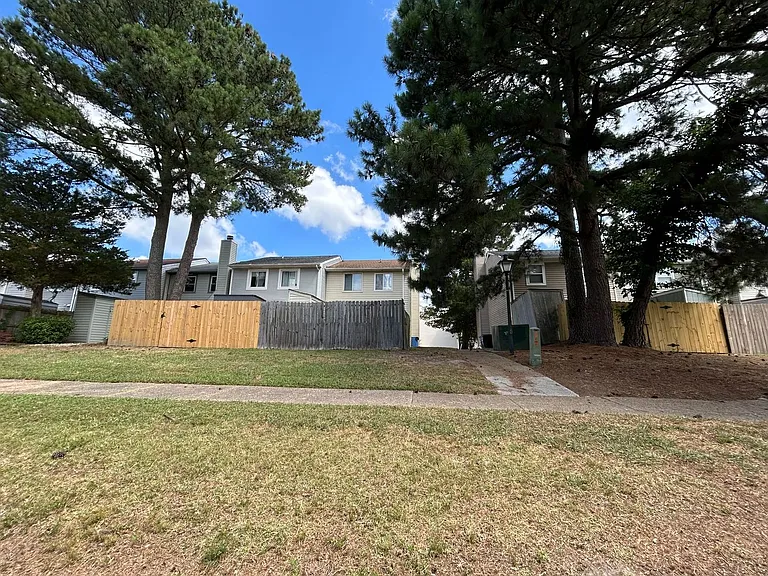 3632 Windmill Dr — Photo 23