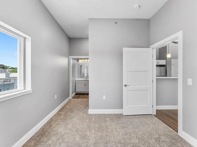 417 S 2nd Ave — Photo 36
