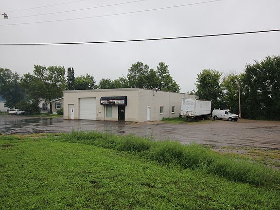 3rd image of 8000 State Hwy 55