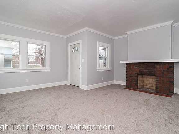 2nd image of 2516 Marvin Ave #2516