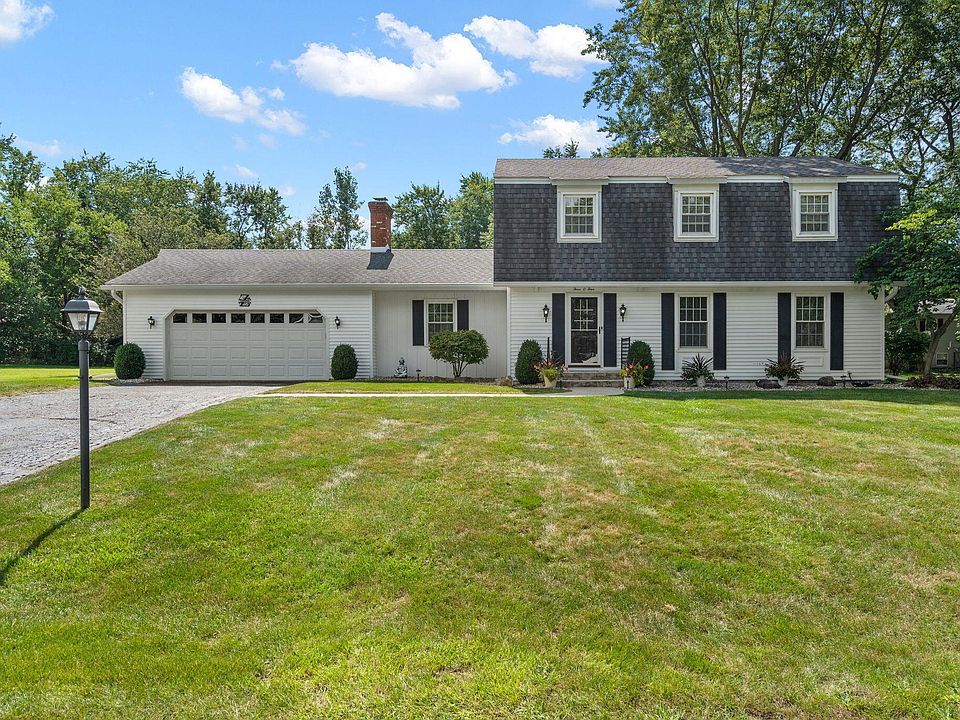 1st image of 304 Salem Ct