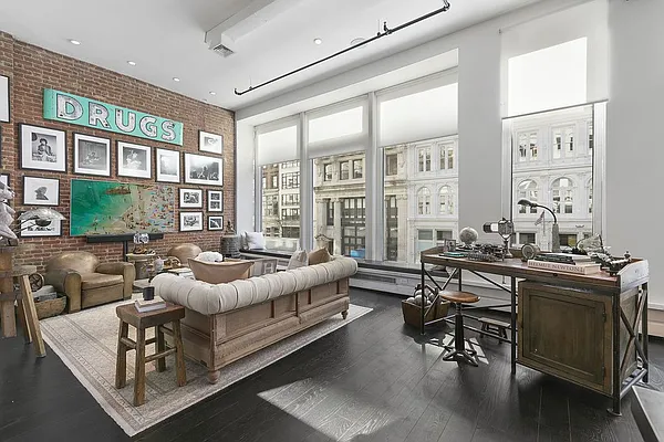 Sold by Corcoran | media 24