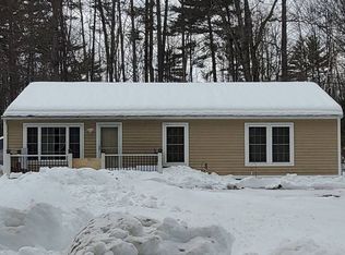 25 Little Cove Rd, Harrison, ME 04040