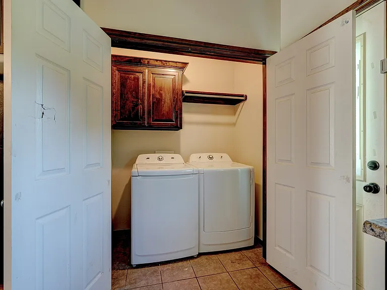 2220 W Utah Ave — Photo 24
