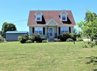 5483 Roaring Springs Rd, Cadiz, KY 42211