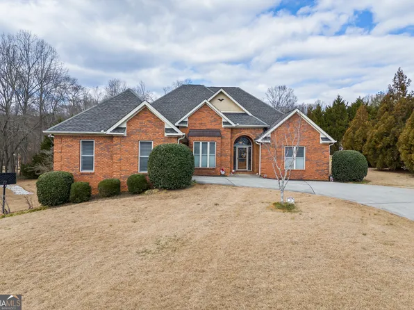 28 Huntington Dr, Lavonia, GA 30553