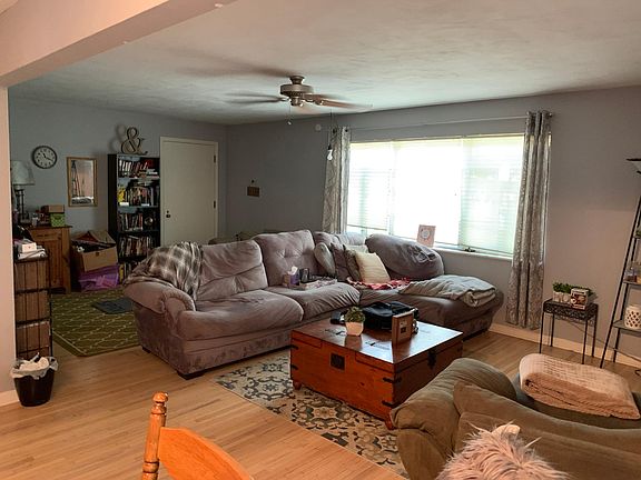 5th image of 2139 Collinway St APT 3