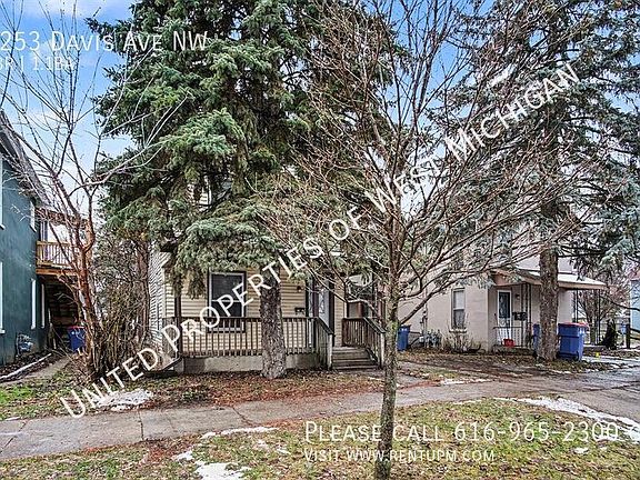 4th image of 1253 Davis Ave NW