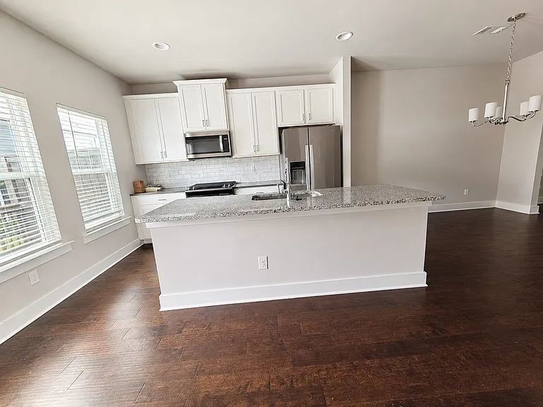 main level kitchen
