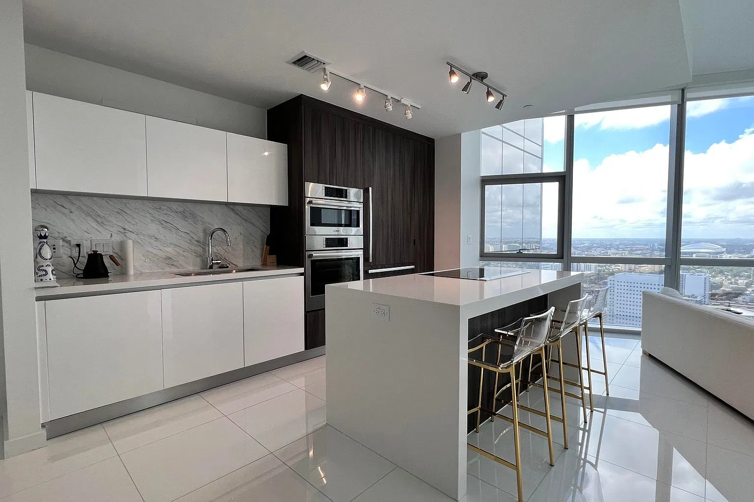 1 bed, 937 sqft, $4,750 — Photo 1