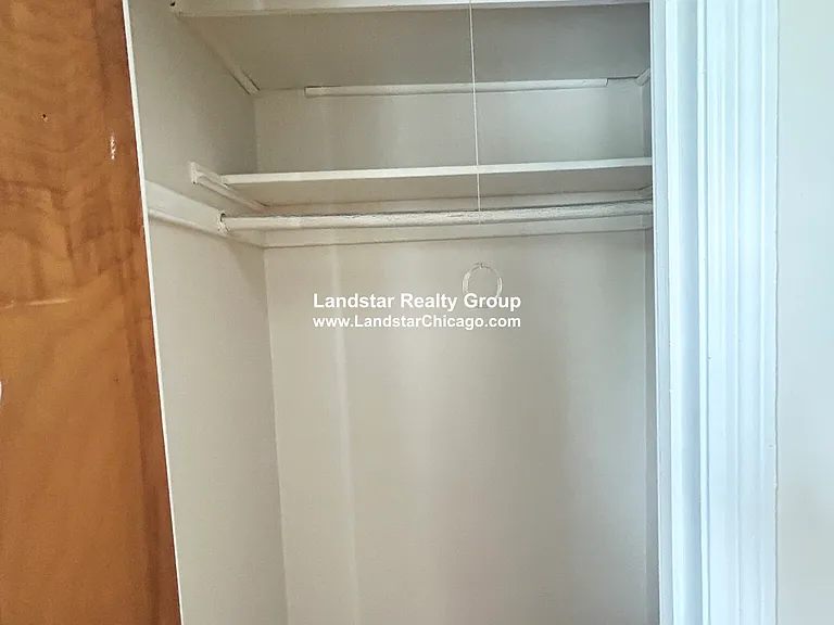 1916 W Lunt Ave #3S — Photo 4