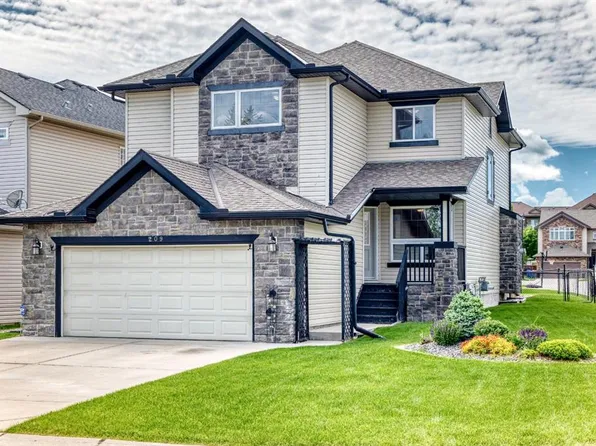 209 Crystal Green Point, Okotoks, AB T1S 2K7