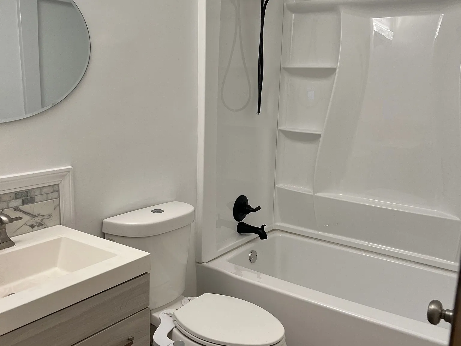 4 bed, 2.0 bath, 1545 sqft, $1,700 — Photo 3