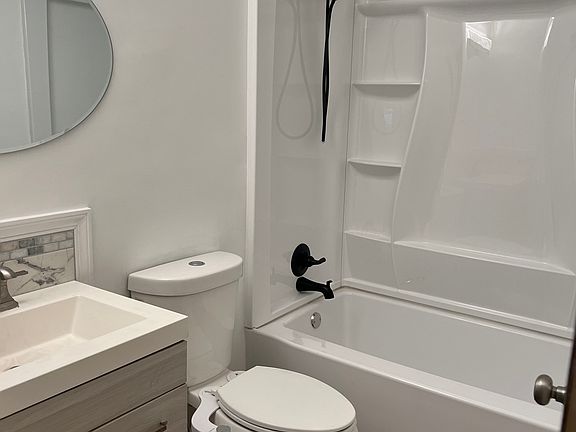 3rd image of 3126 38th St NW