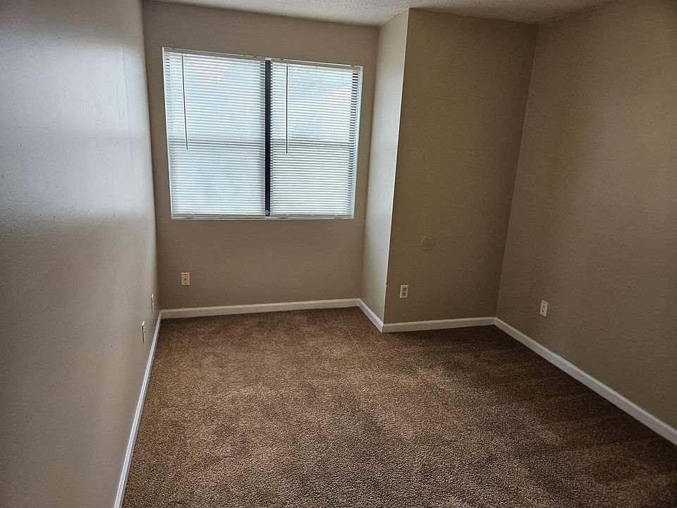 Small Bedroom