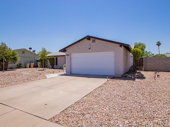 3rd image of 10042 N 47th Dr