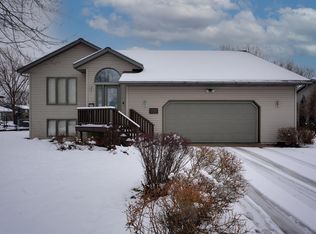 1718 S Thompson Dr, Madison, WI 53716