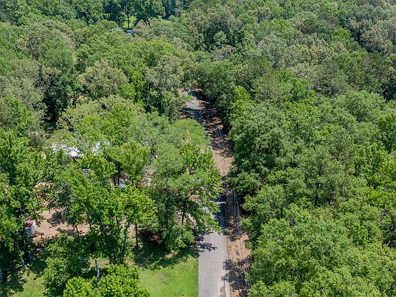 3rd image of 223 Joyner Dr