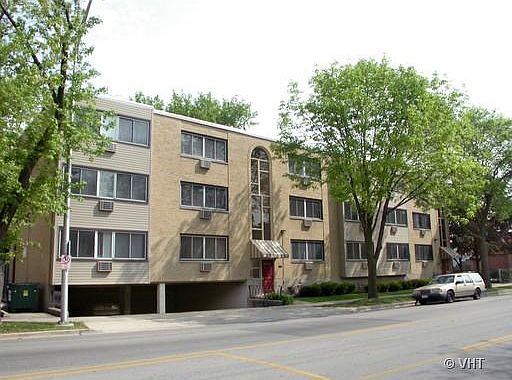 1st image of 644 W Lake St #2W