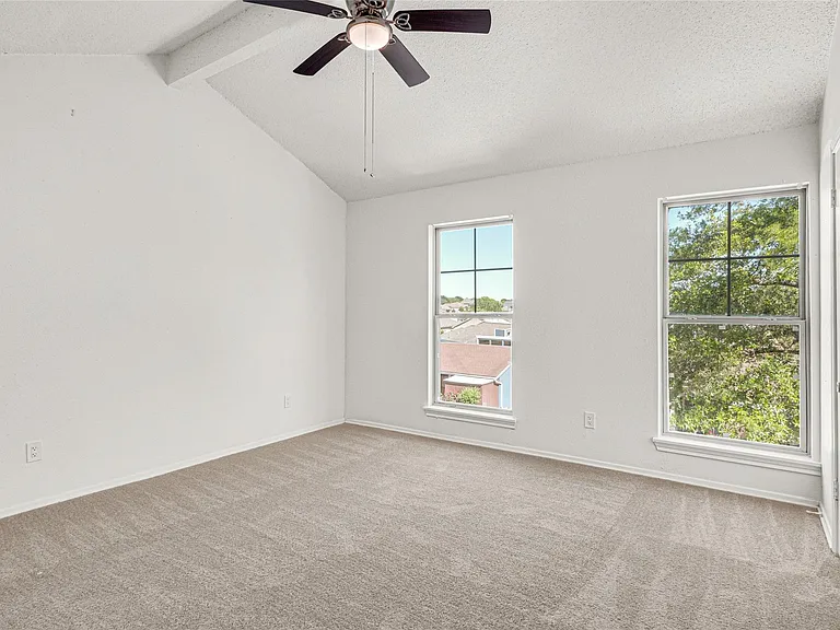 2022 Lakewood Ct — Photo 16