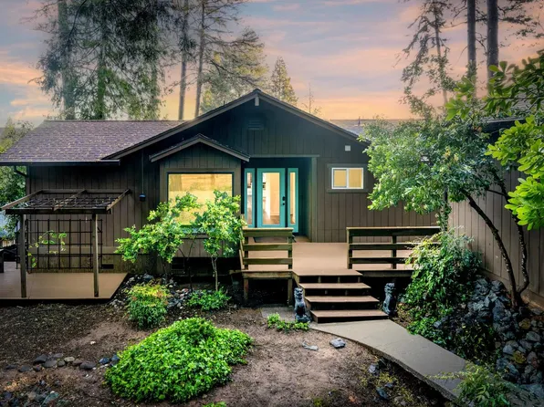 10859 Gold Hill Dr, Grass Valley, CA 95945