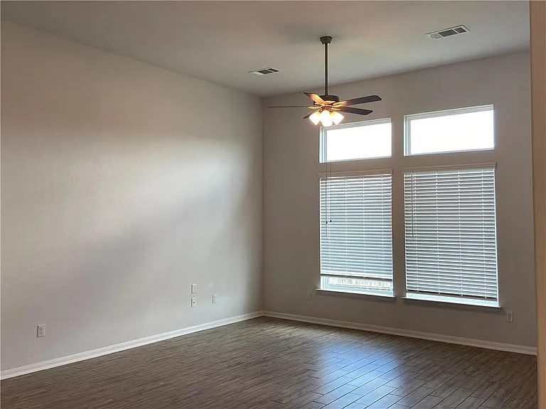 481 Leadtree Loop — Photo 19