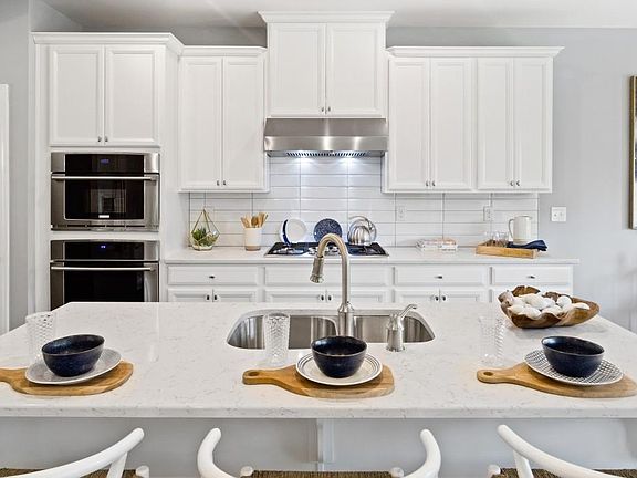 4th image of 2491 Ashford Oaks Dr