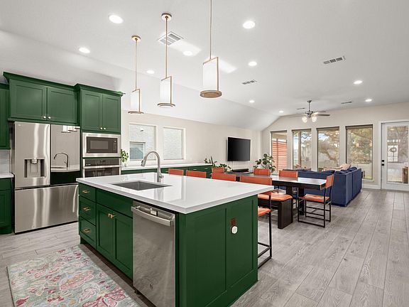 2nd image of 1412 Spring Gulch Ln