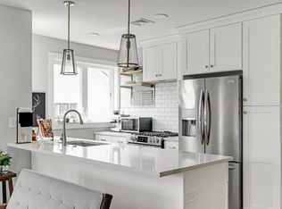 19 Plymouth St APT 3, Cambridge, MA 02141