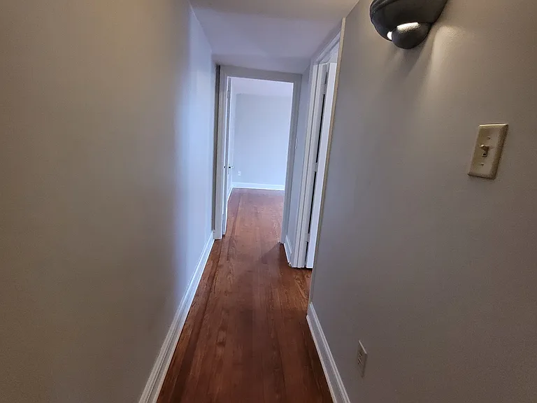 104-1 S Main St — Photo 11